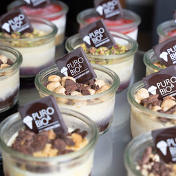 Vasetto mascarpone bianco e frutti rossi